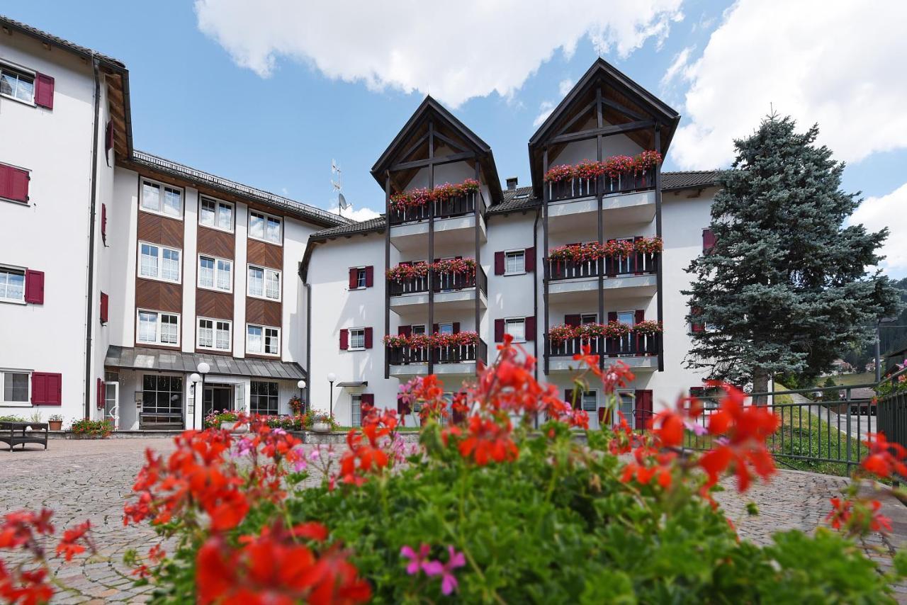 Residence Casa Metz Santa Cristina Val Gardena Екстер'єр фото
